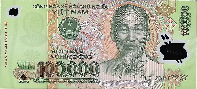 100,000 越盾鈔票正面